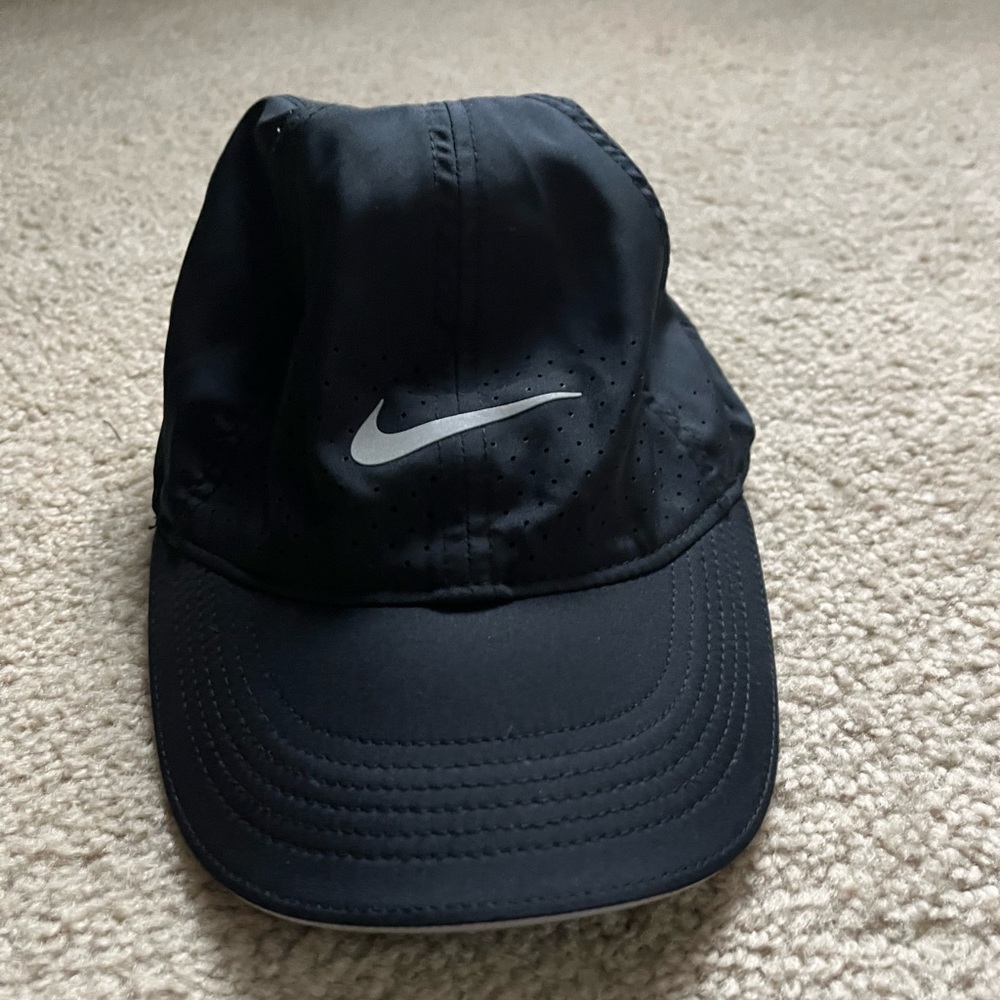 Nike Black Featherlight Dr-Fit Cap